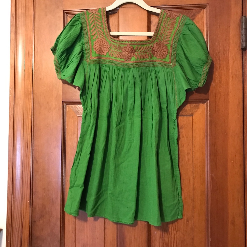 Hand embroidered Mexican tunic shirt.